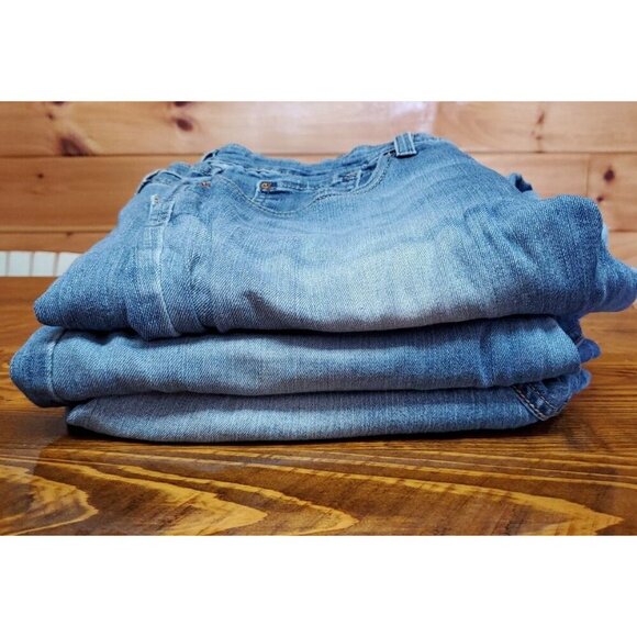 3 Women Levi Strauss Signature Mid Rise Boot Cut 31W 30L - Picture 9 of 9